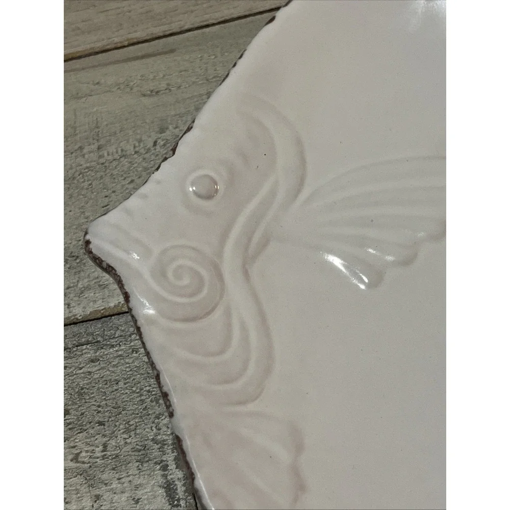 Sanibel By Mud Pie‎ Fish Plate, White Glazed Terracotta Plate W/Silver
